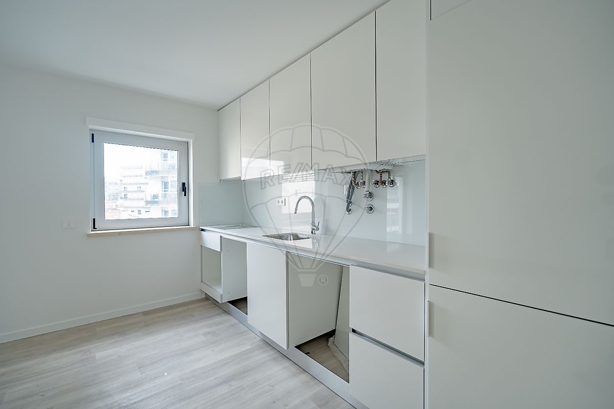 listing 124821073-14 picture-0