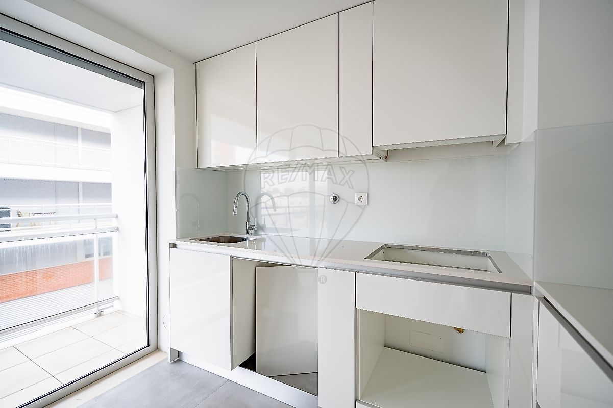 listing 124821073-4 picture-0