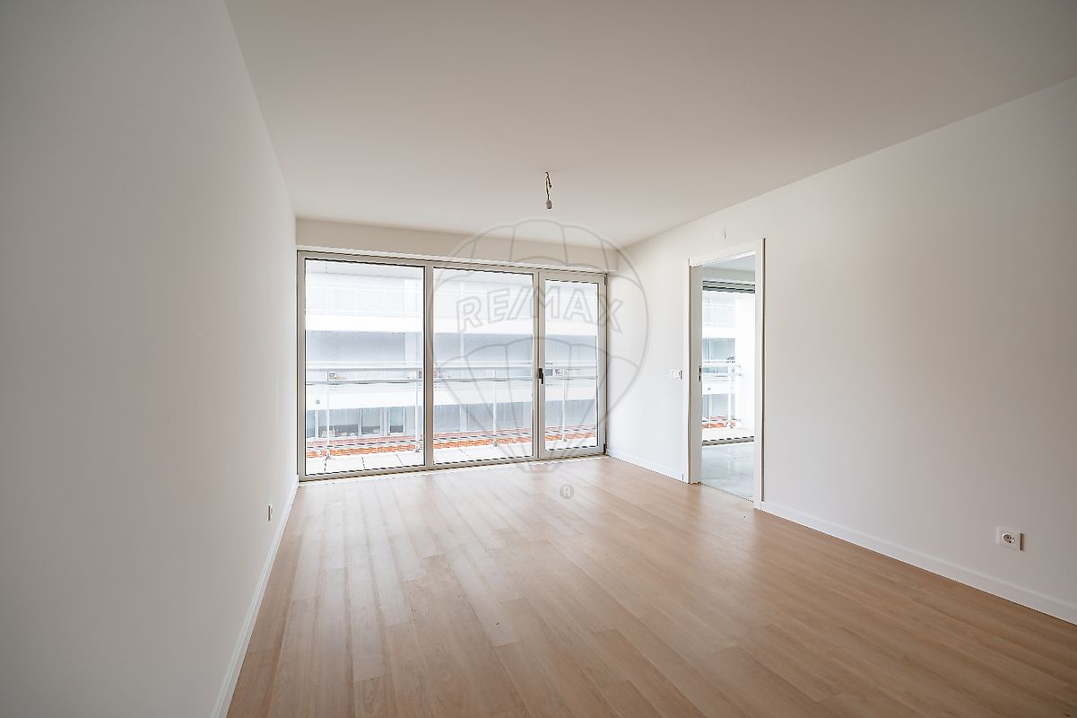 listing 124821073-4 picture-0