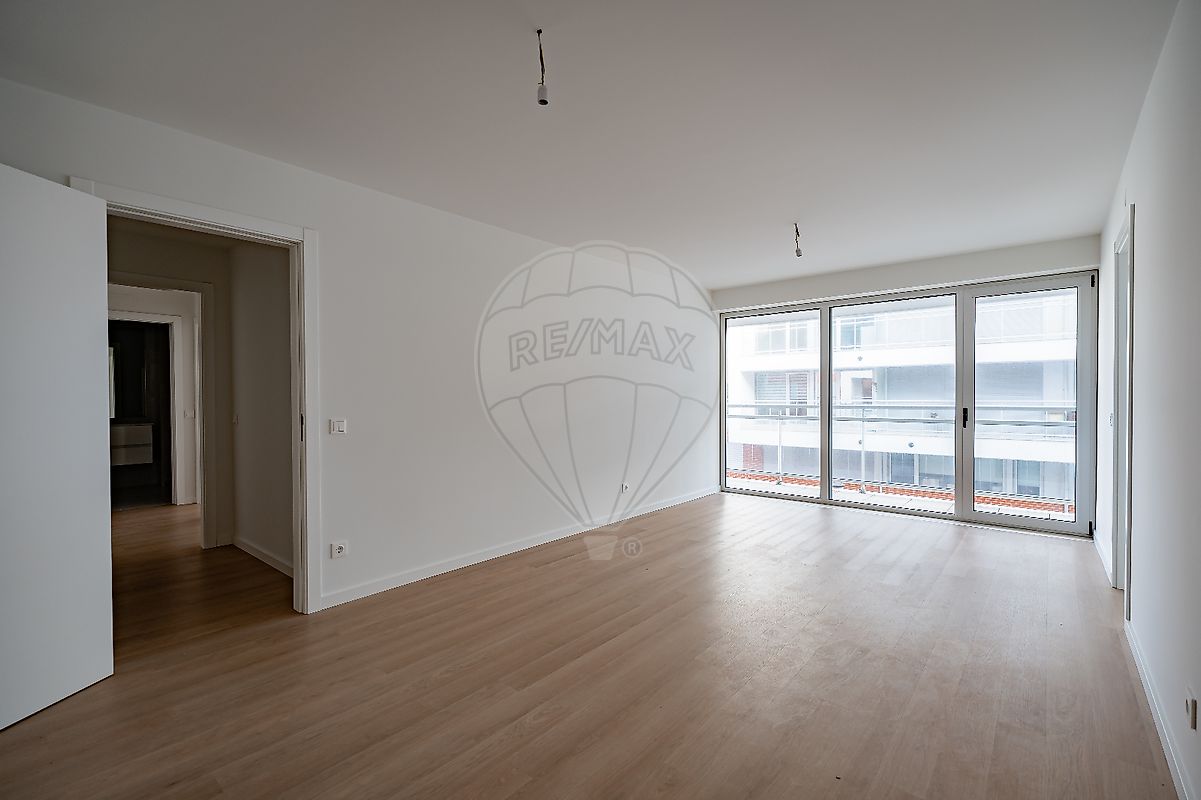 listing 124821073-4 picture-0