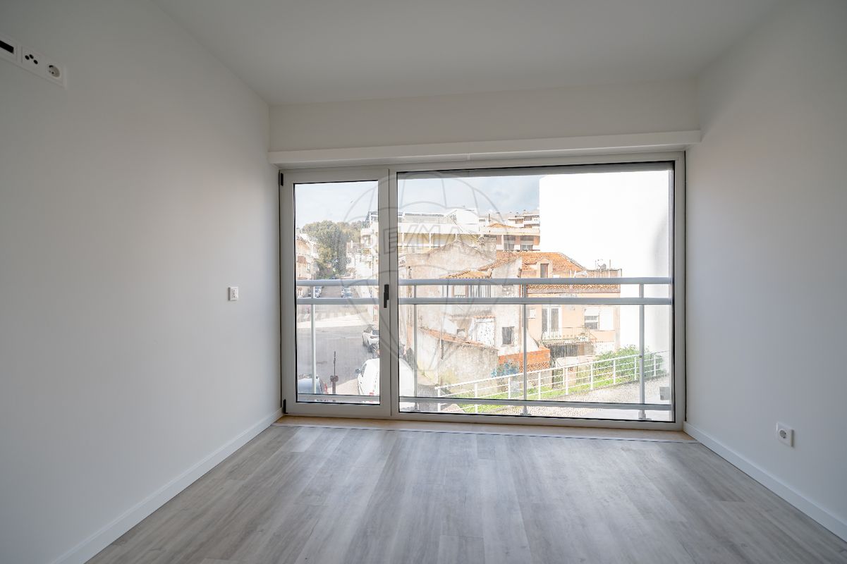 listing 124821073-17 picture-0
