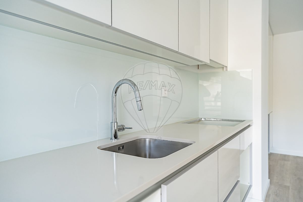 listing 124821073-17 picture-0