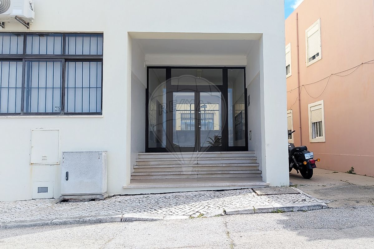 listing 124821073-25 picture-0