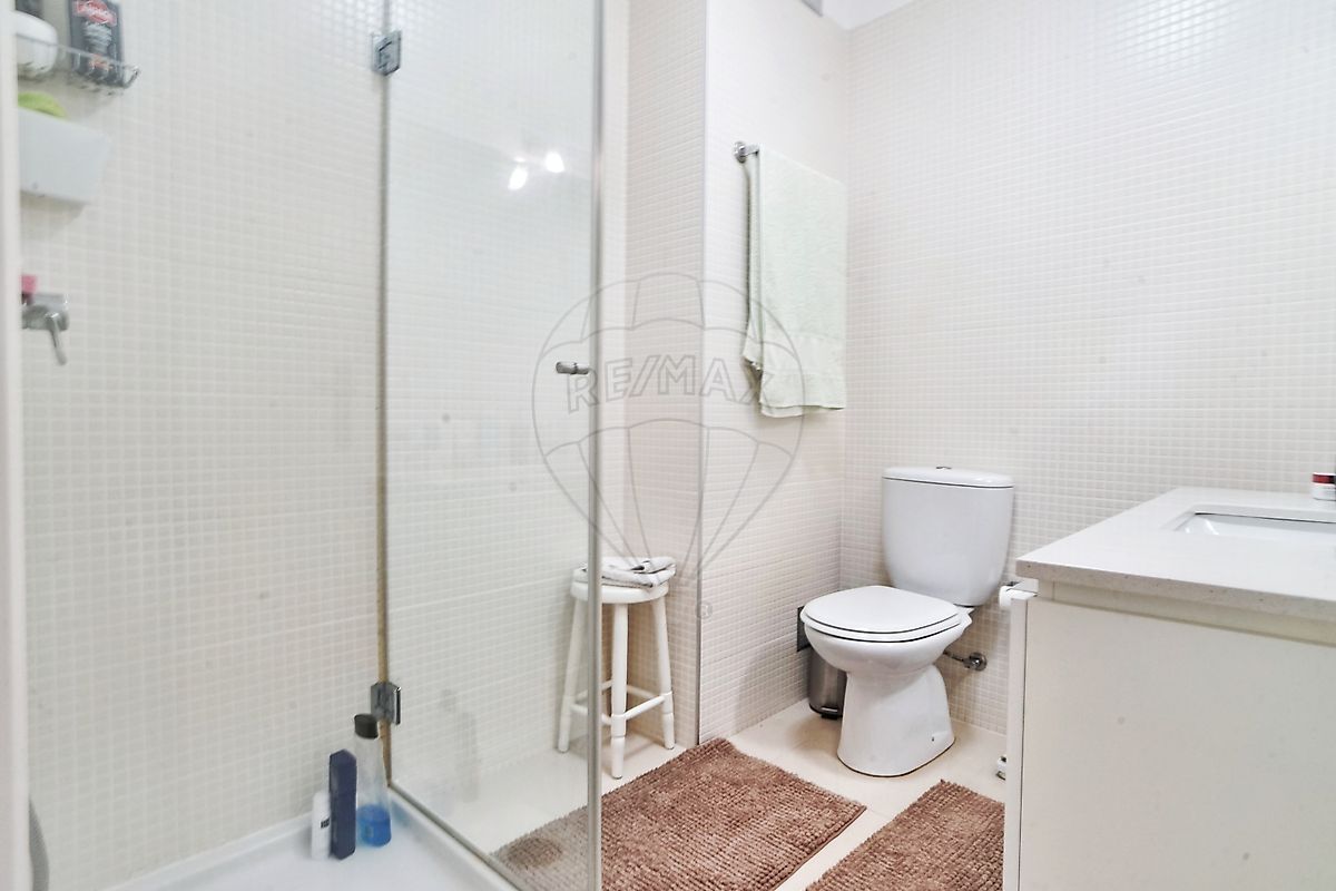 listing 124821073-25 picture-0