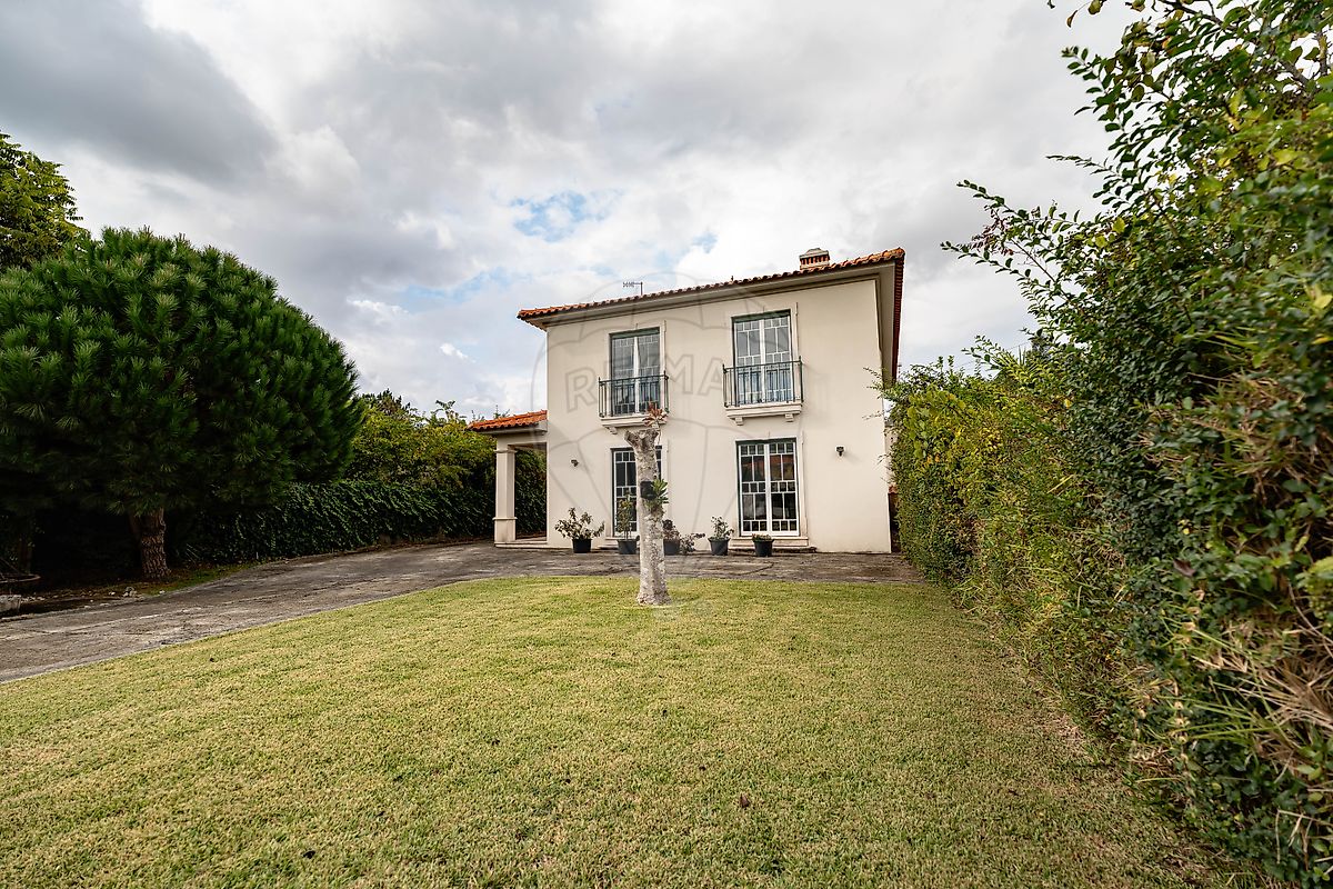 Moradia T5 em Vilamar e Corticeiro de Cima, €352.600