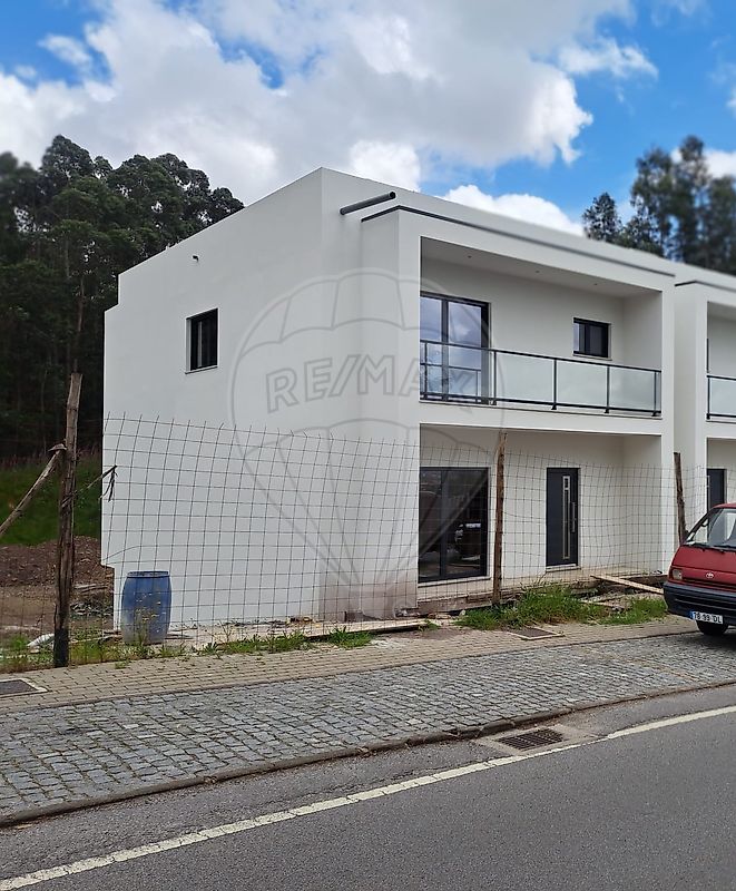 listing 124831054-27 picture-0