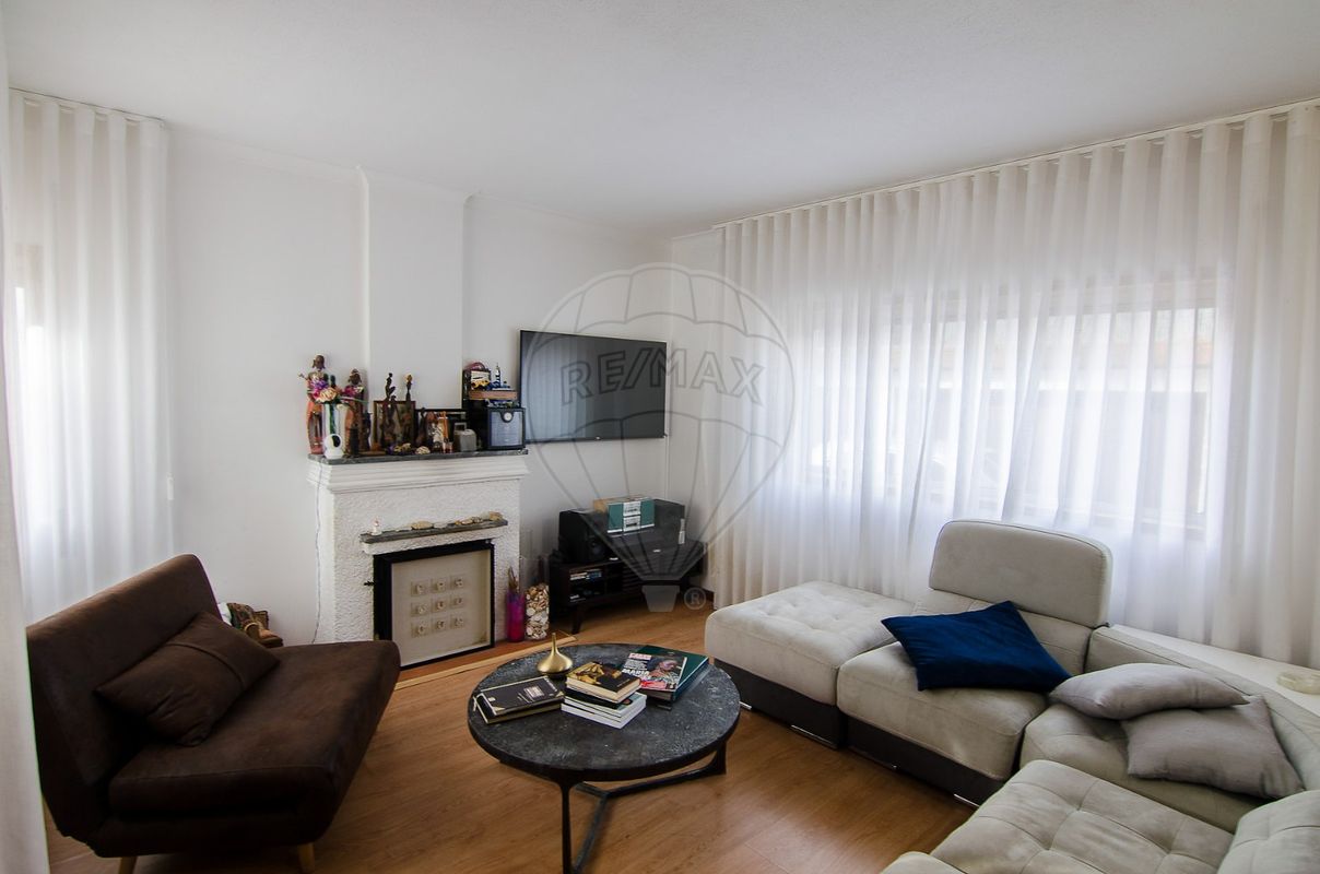 listing 124851154-391 picture-0