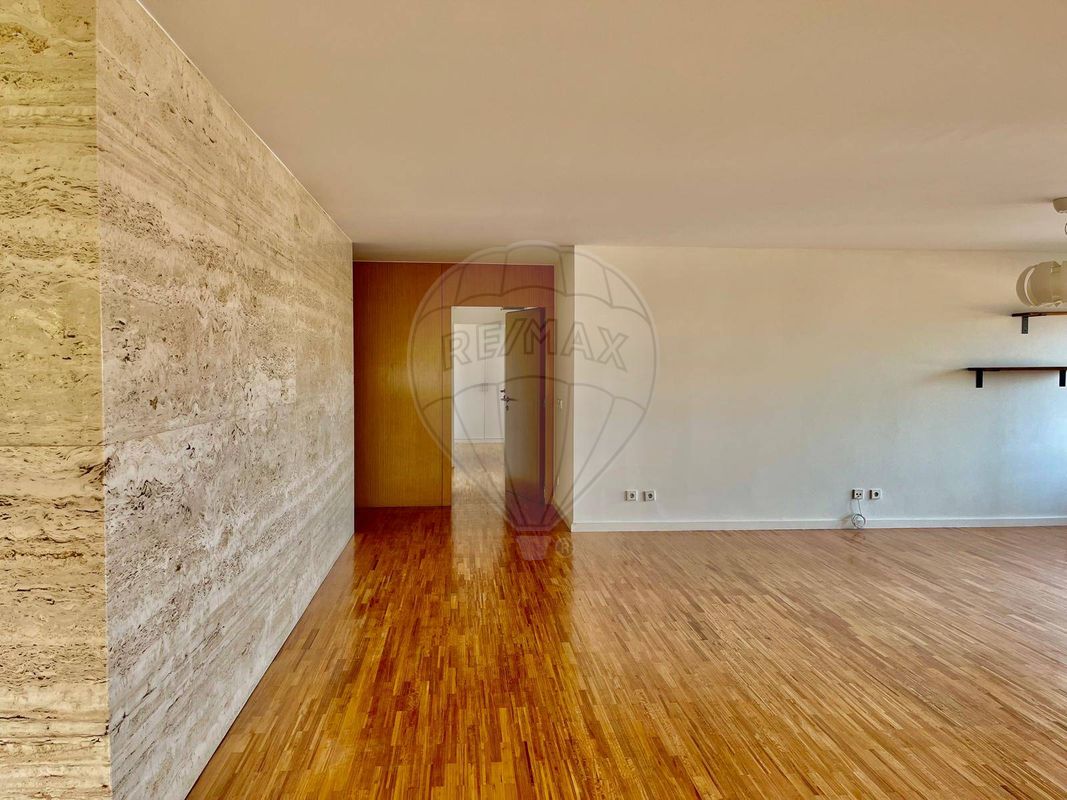 listing 124851193-148 picture-0