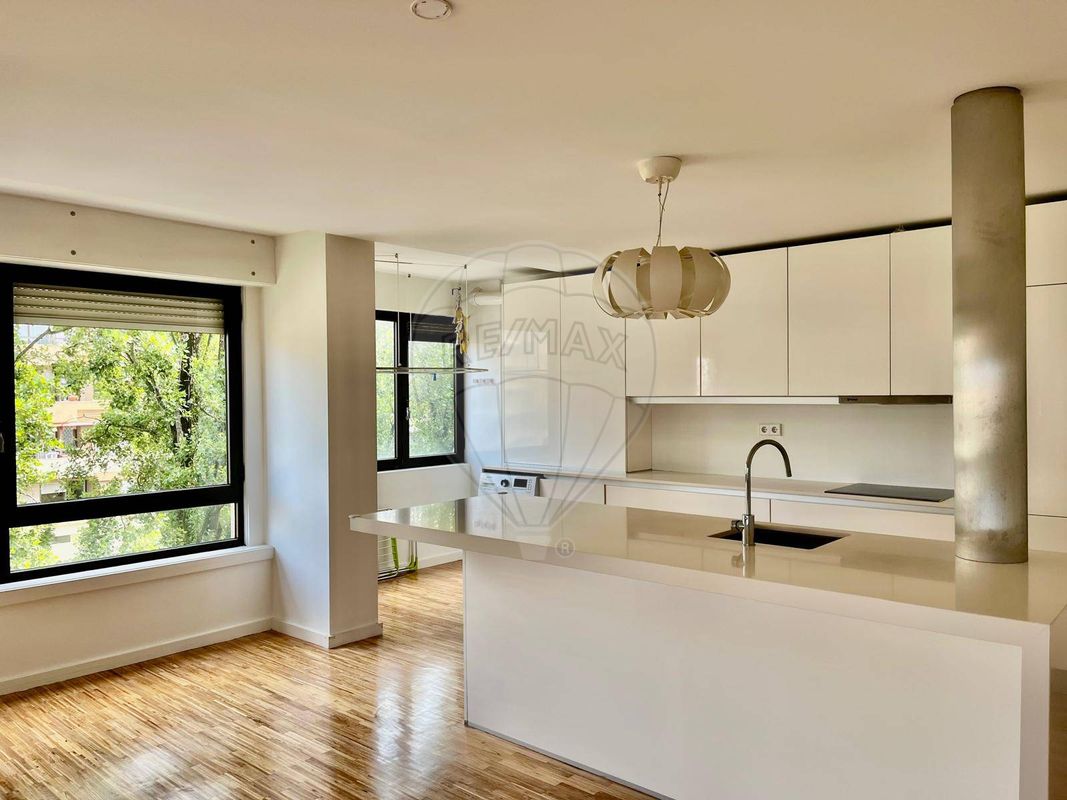 listing 124851193-148 picture-0