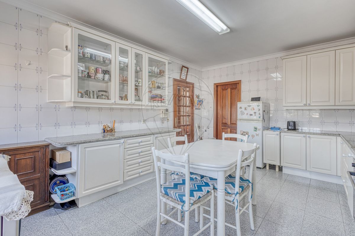listing 124851187-53 picture-0