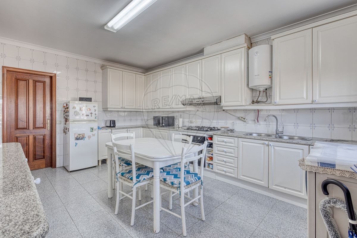 listing 124851187-53 picture-0