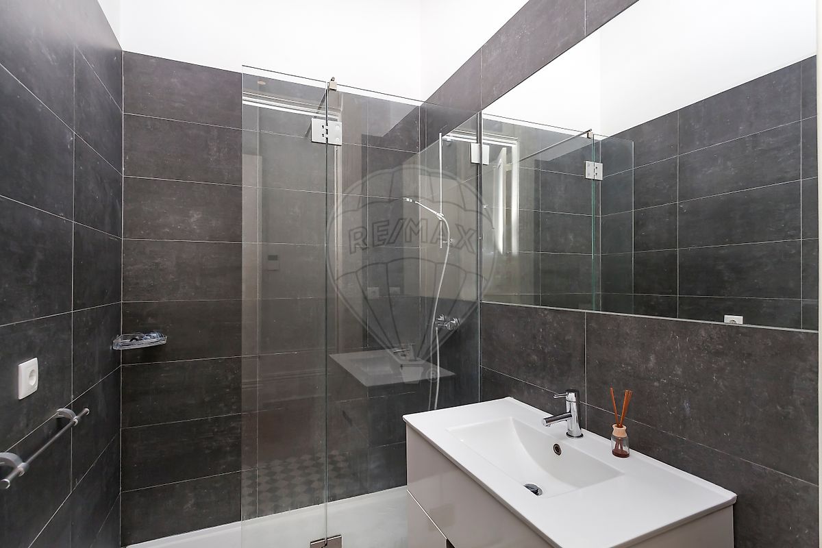 listing 124851023-270 picture-0