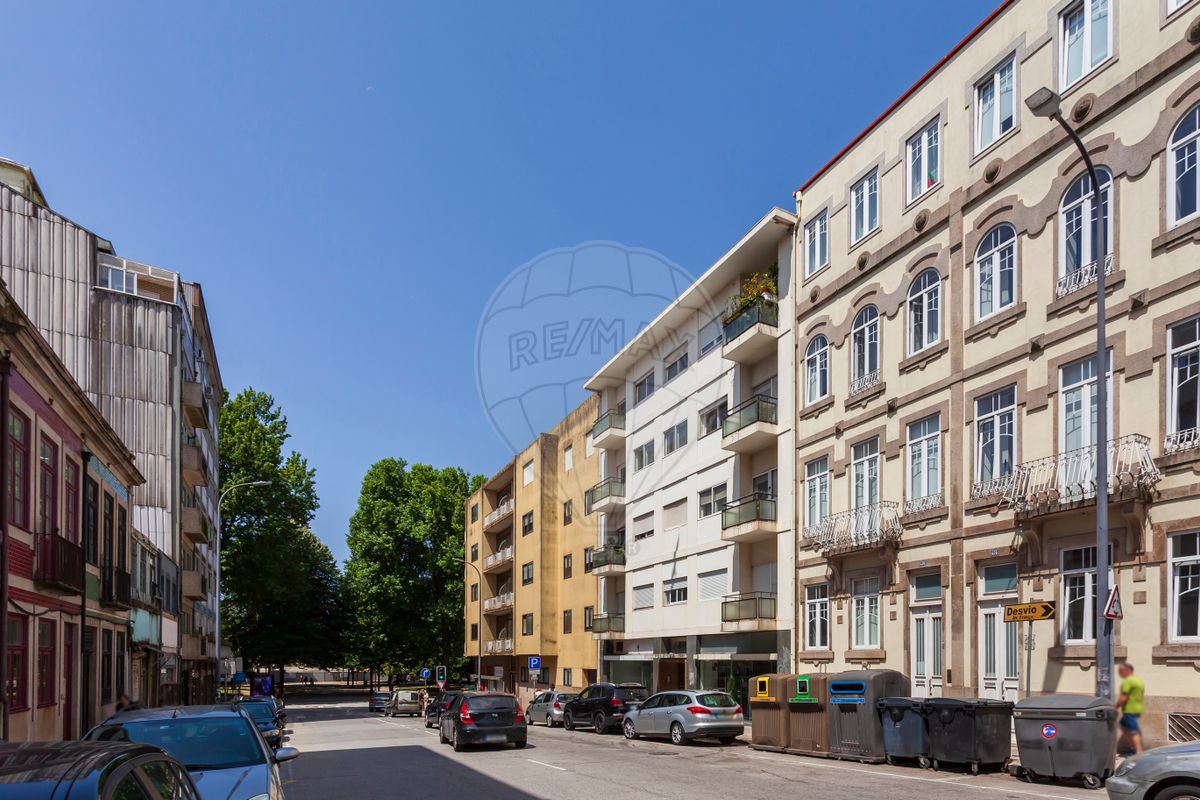 listing 124851256-3 picture-0