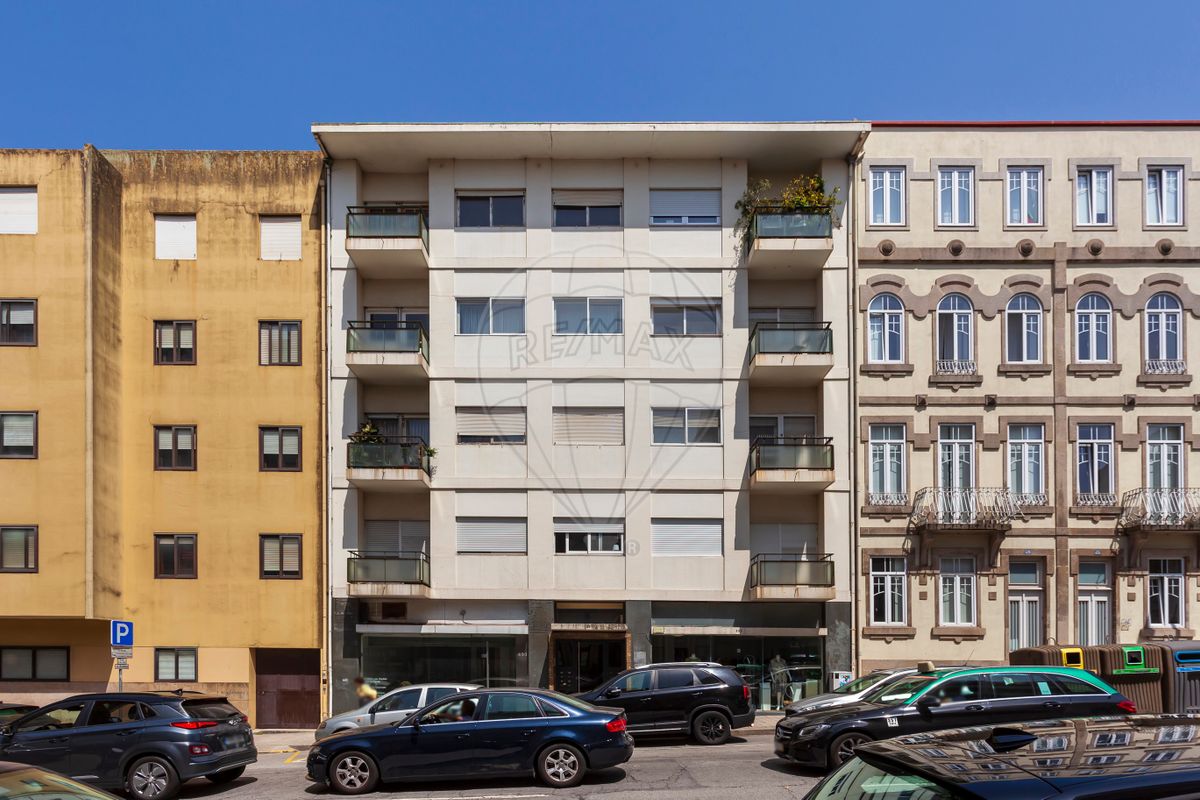 listing 124851256-3 picture-0