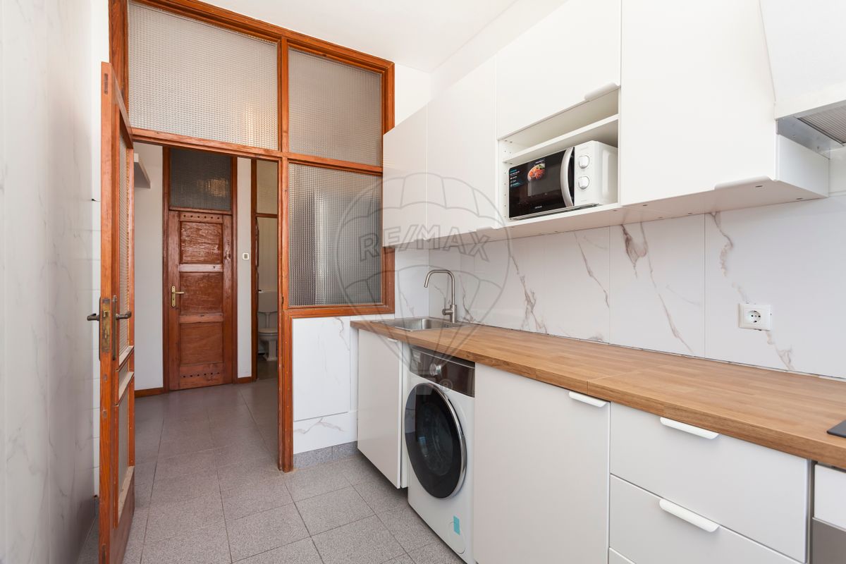 listing 124851256-3 picture-0