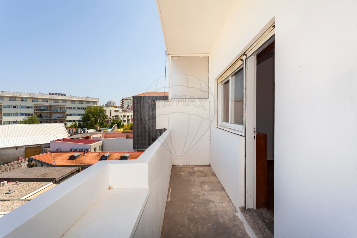 listing 124851256-3 picture-0