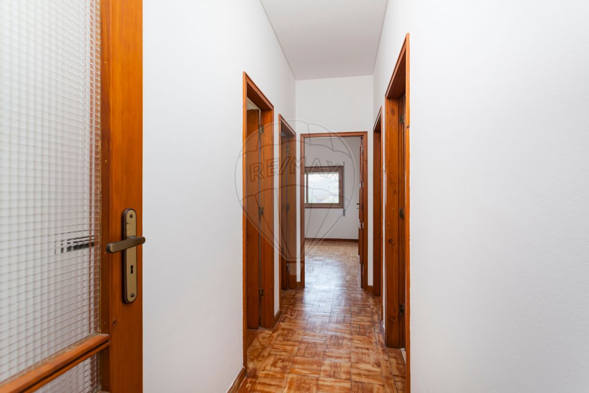 listing 124851256-3 picture-0