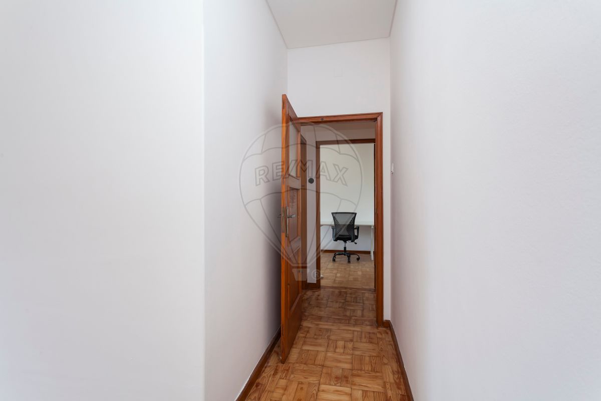 listing 124851256-3 picture-0