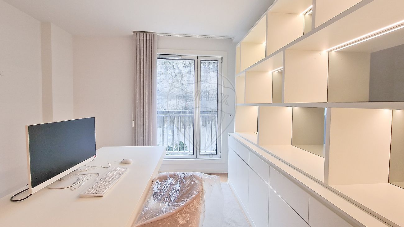 Apartamento T4 à venda em Lordelo do Ouro e Massarelos, Porto — foto 18