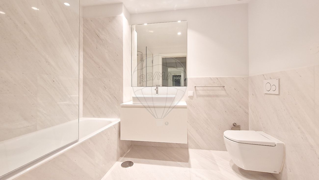 Apartamento T4 à venda em Lordelo do Ouro e Massarelos, Porto — foto 11