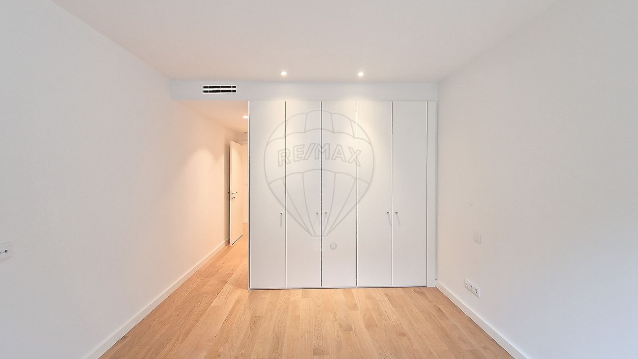 Apartamento T4 à venda em Lordelo do Ouro e Massarelos, Porto — foto 13