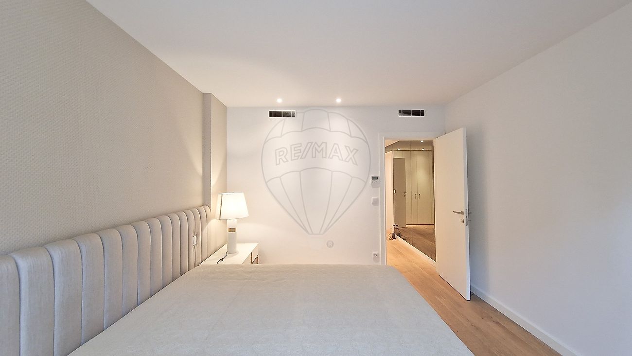 Apartamento T4 à venda em Lordelo do Ouro e Massarelos, Porto — foto 9