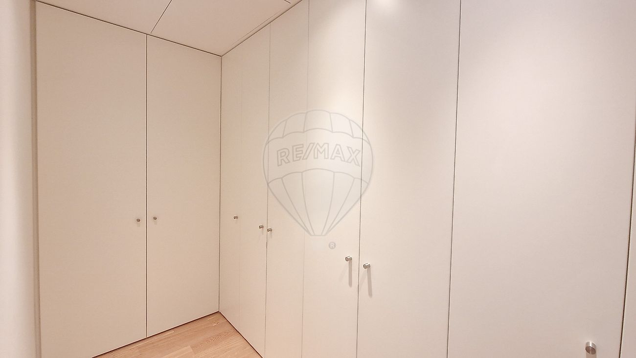 Apartamento T4 à venda em Lordelo do Ouro e Massarelos, Porto — foto 17
