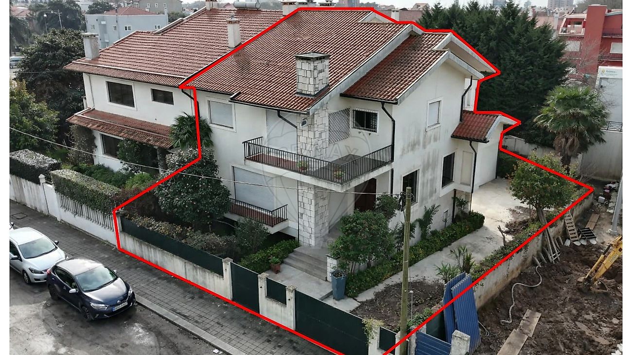 Moradia T7 à venda em Porto