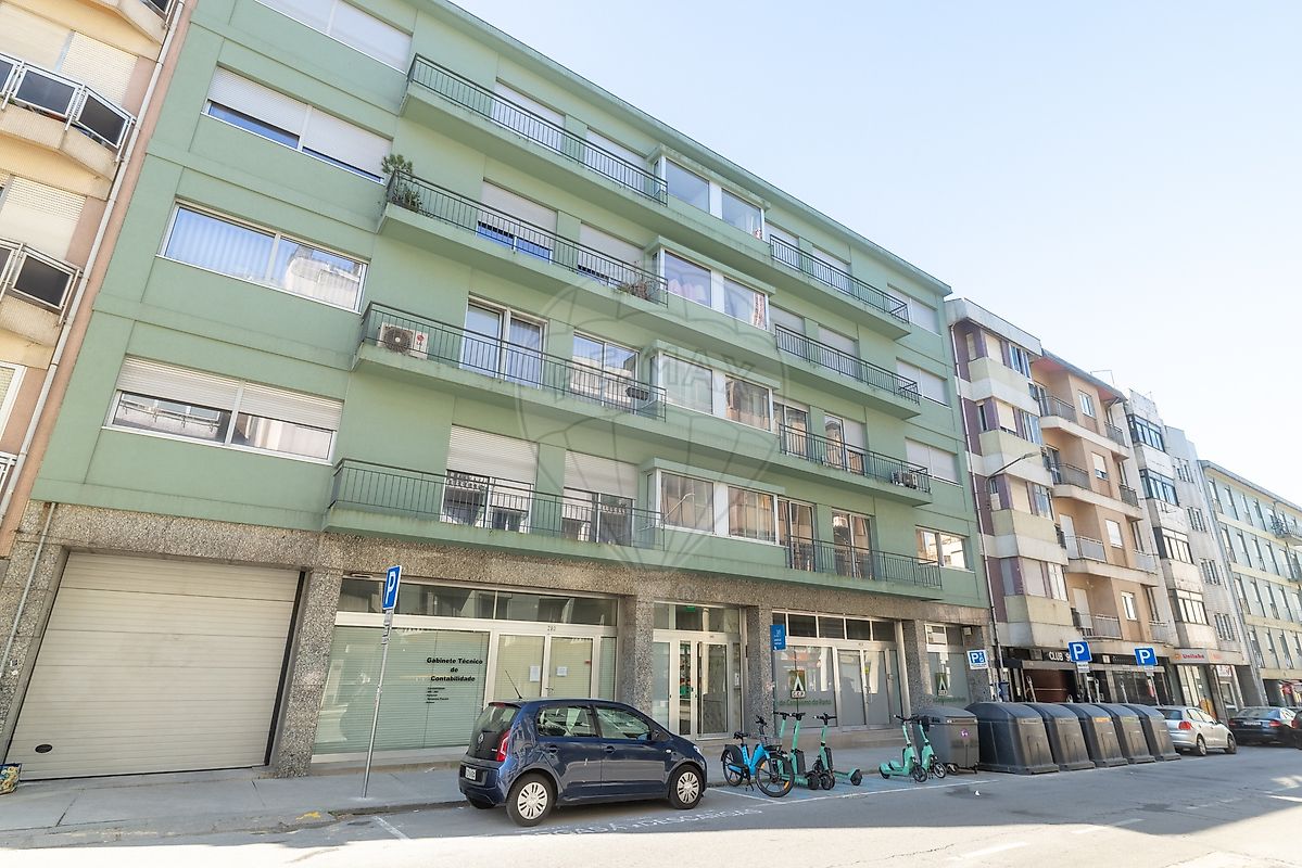 Apartamento T4 à venda em Cedofeita, Santo Ildefonso, Sé, Miragaia, São Nicolau e Vitória, Porto — foto 2