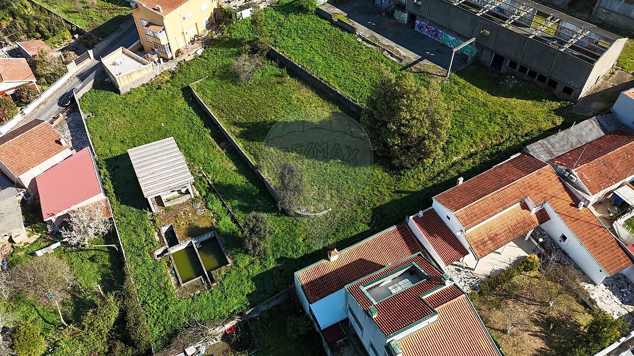 Terreno à venda em Gondomar