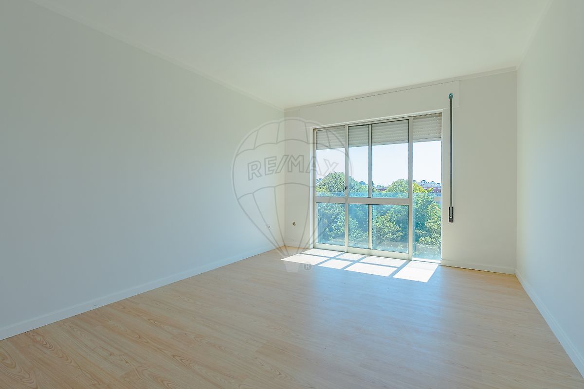 Apartamento T3 à venda em Porto
