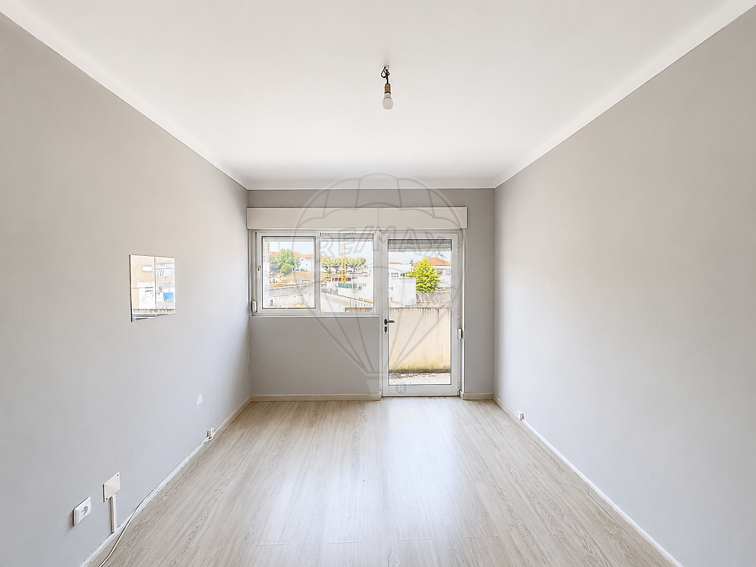 Apartamento T2 à venda em Vila Nova de Gaia