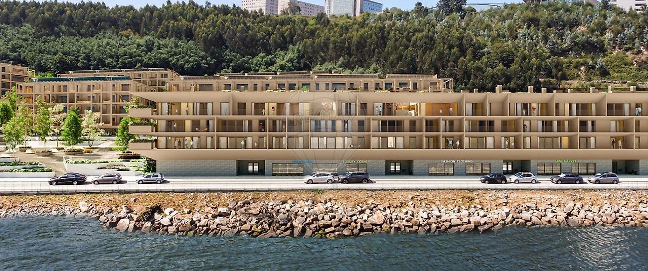 Apartamento T4 à venda em Vila Nova de Gaia