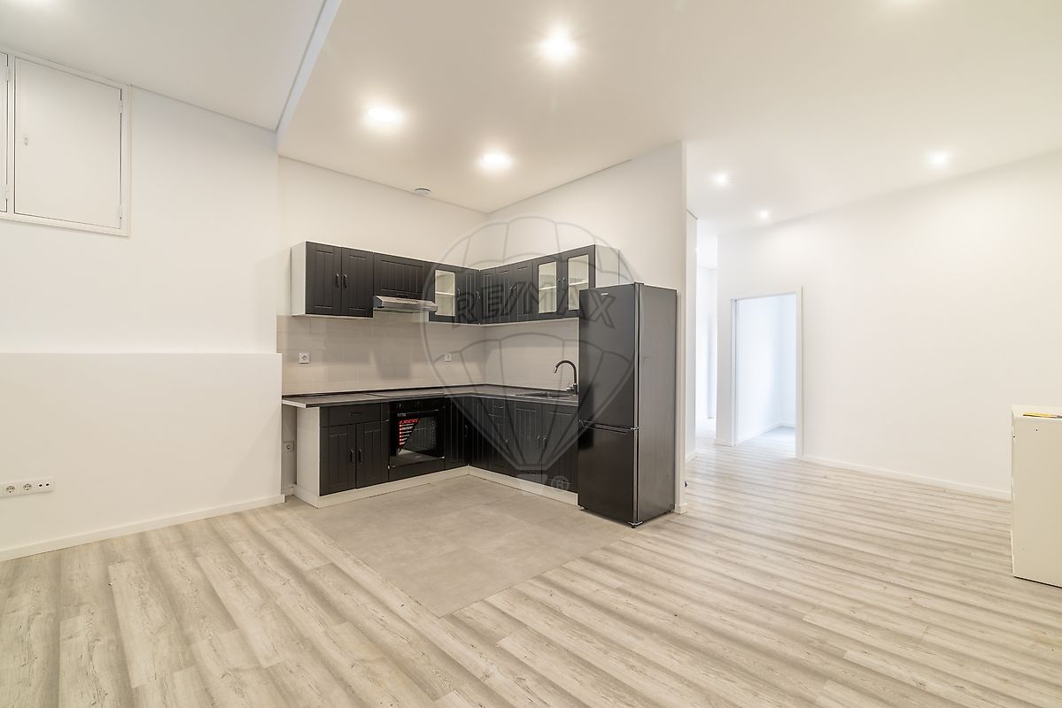 Apartamento T2 em Santa Marinha e São Pedro da Afurada, €285.000