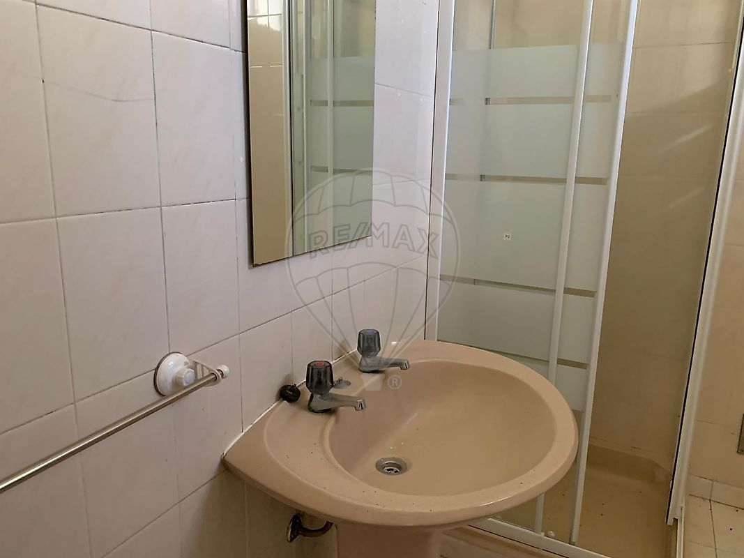 listing 124861009-135 picture-0