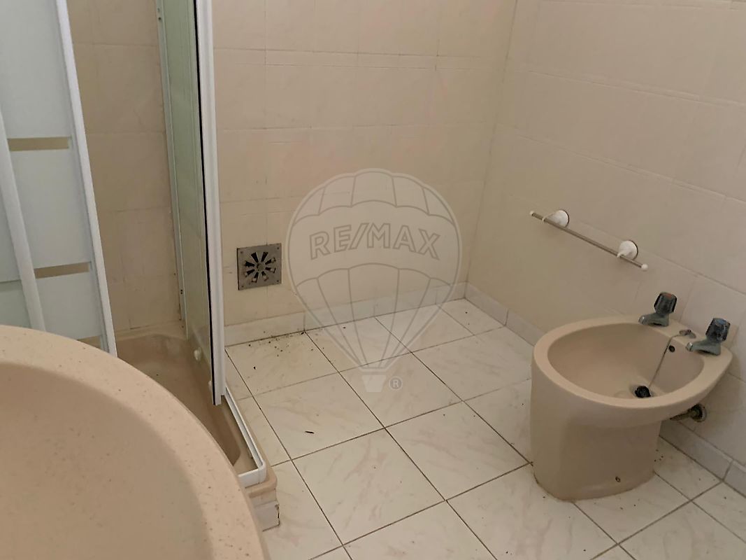 listing 124861009-135 picture-0