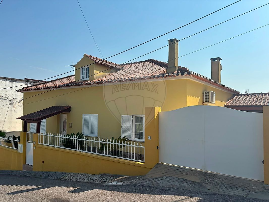 Apartamento T3 à venda em Coruche