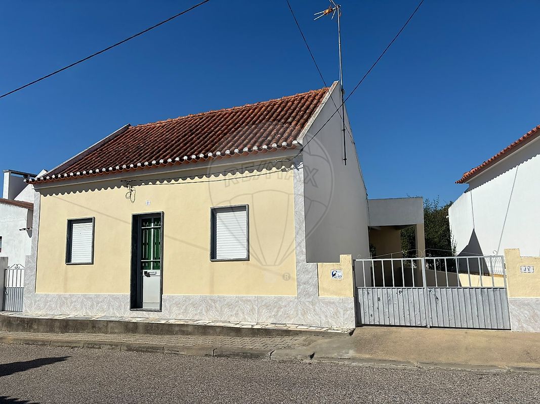 Moradia T3 à venda em Coruche