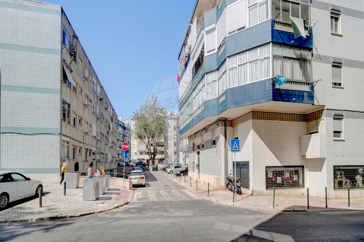 listing 124871003-122 picture-0