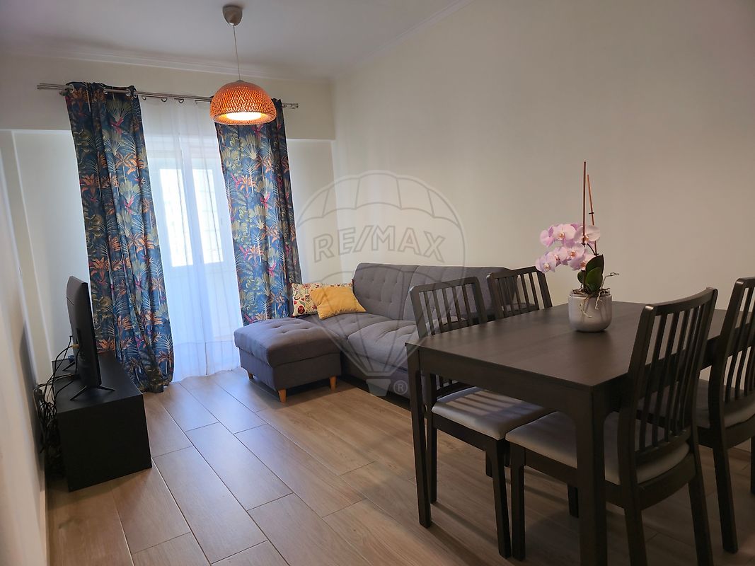 Apartamento T1 em Águas Livres, €240.000
