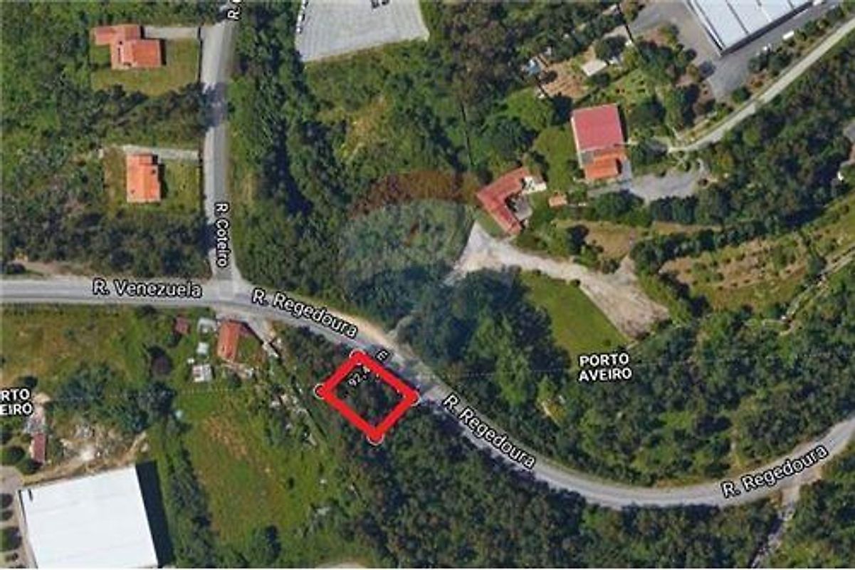 Terreno  à venda em Vila Nova de Gaia