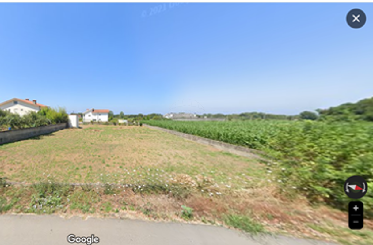 Land for sale in Espinho, Portugal — €85,000