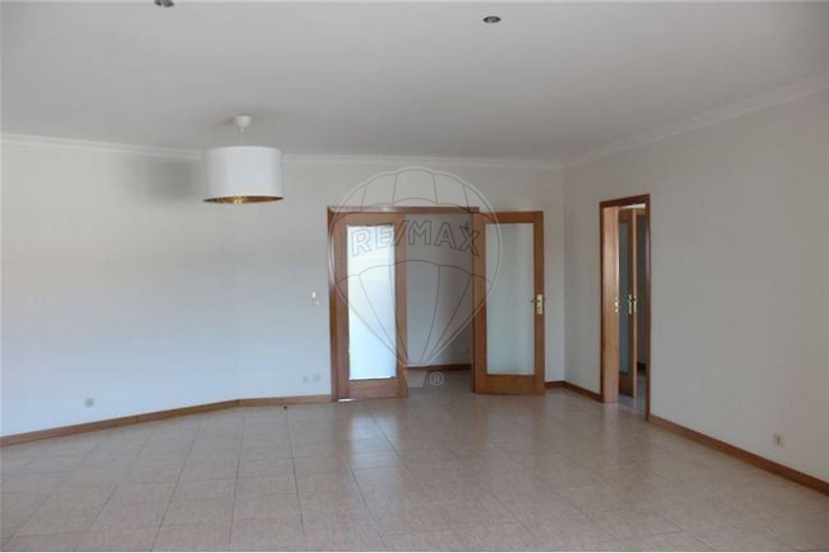 listing 124881013-161 picture-0