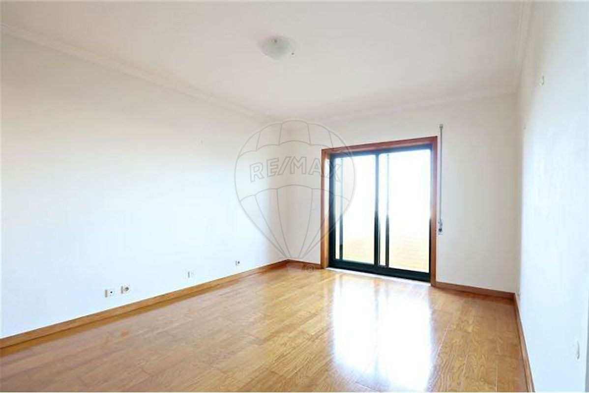 listing 124881013-161 picture-0