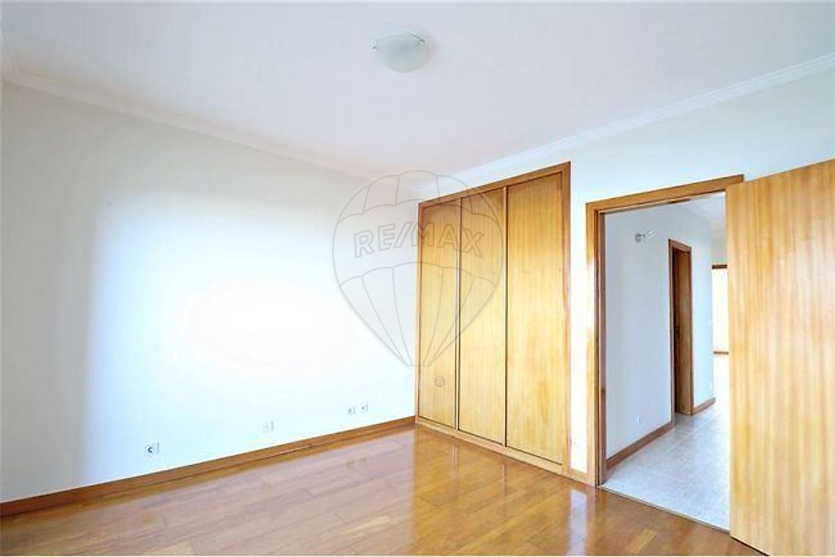 listing 124881013-161 picture-0