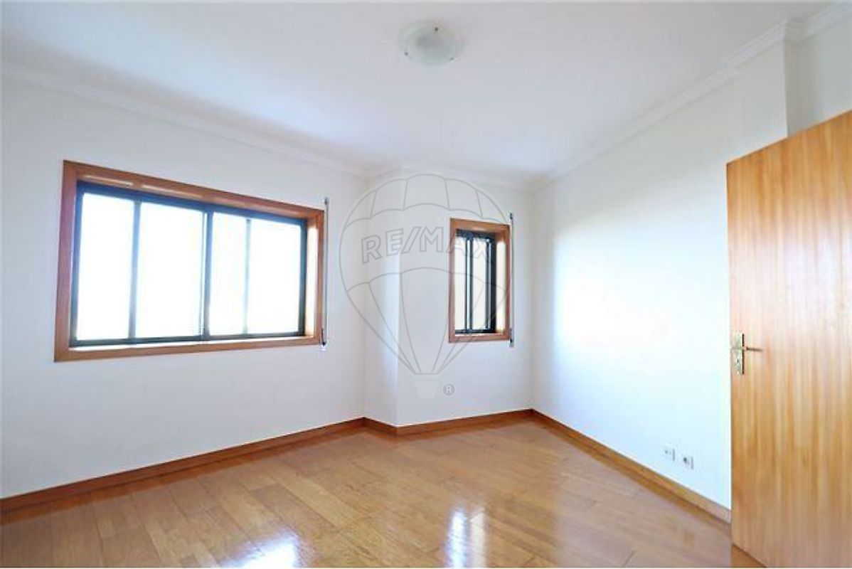 listing 124881013-161 picture-0