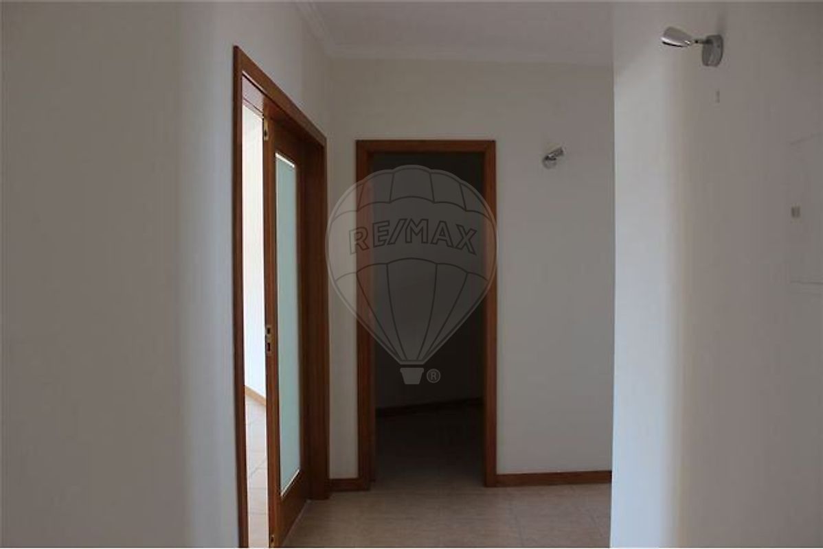 listing 124881013-161 picture-0