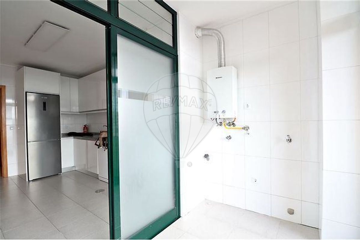 listing 124881013-161 picture-0