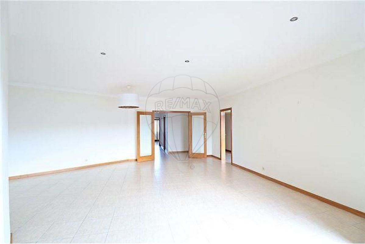 listing 124881013-161 picture-0