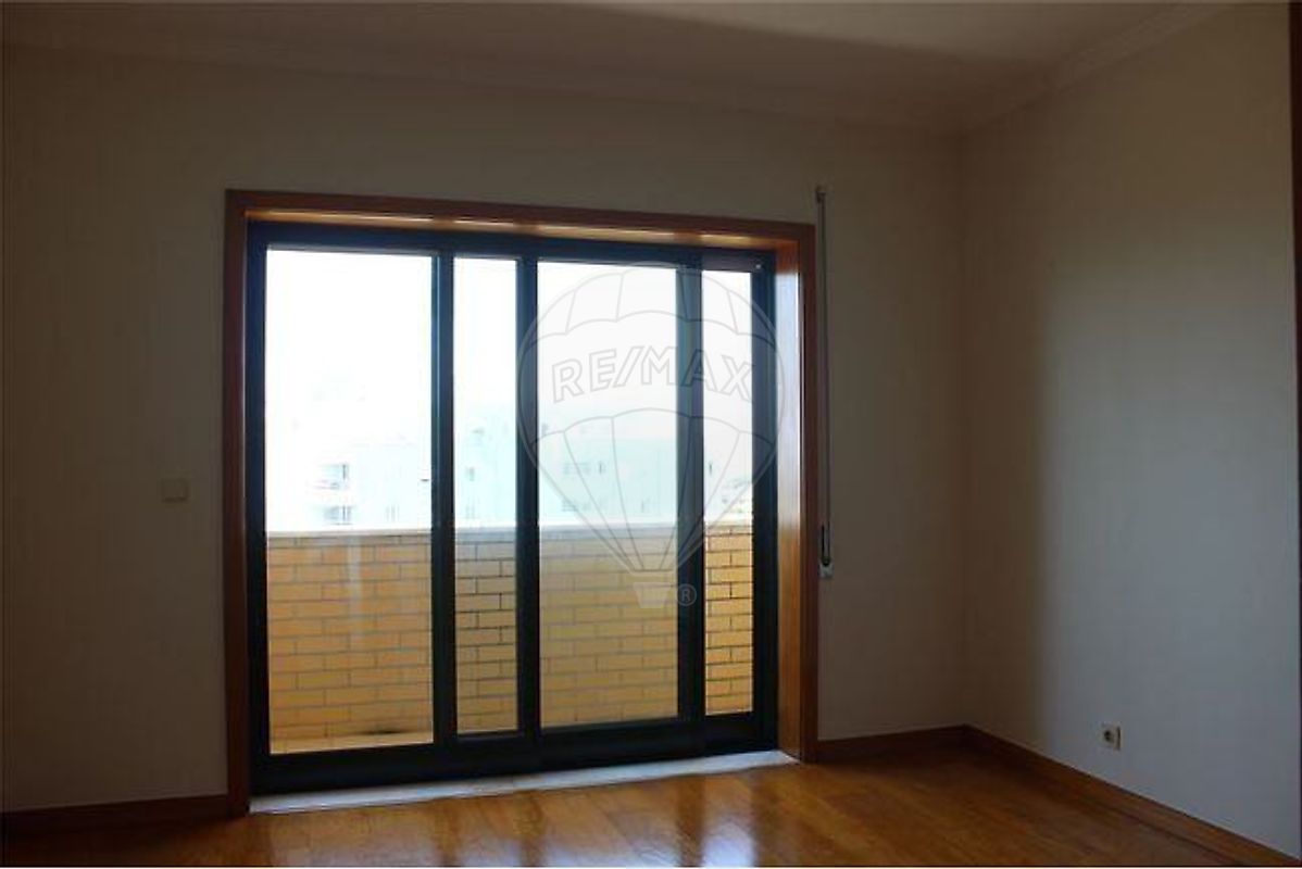 listing 124881013-161 picture-0